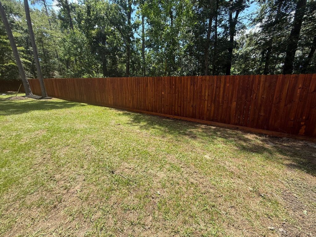 houston-cedar-wood-privacy-fence-installation - Mustang Fencing and Gates