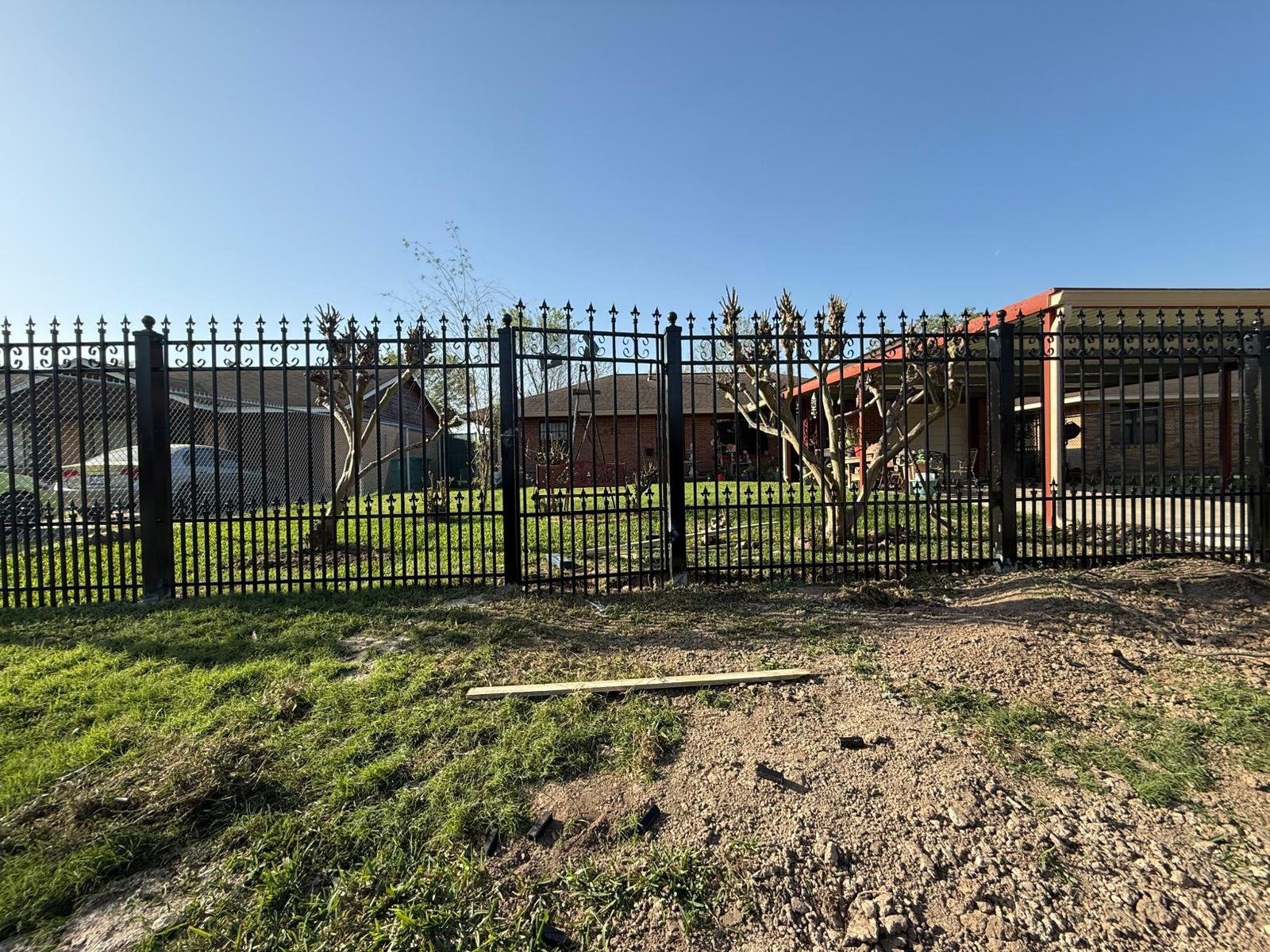 Double Picket Aluminum Fence Houston TX