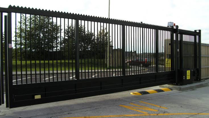 Mustang Fencing commercial project photo in Houston TX