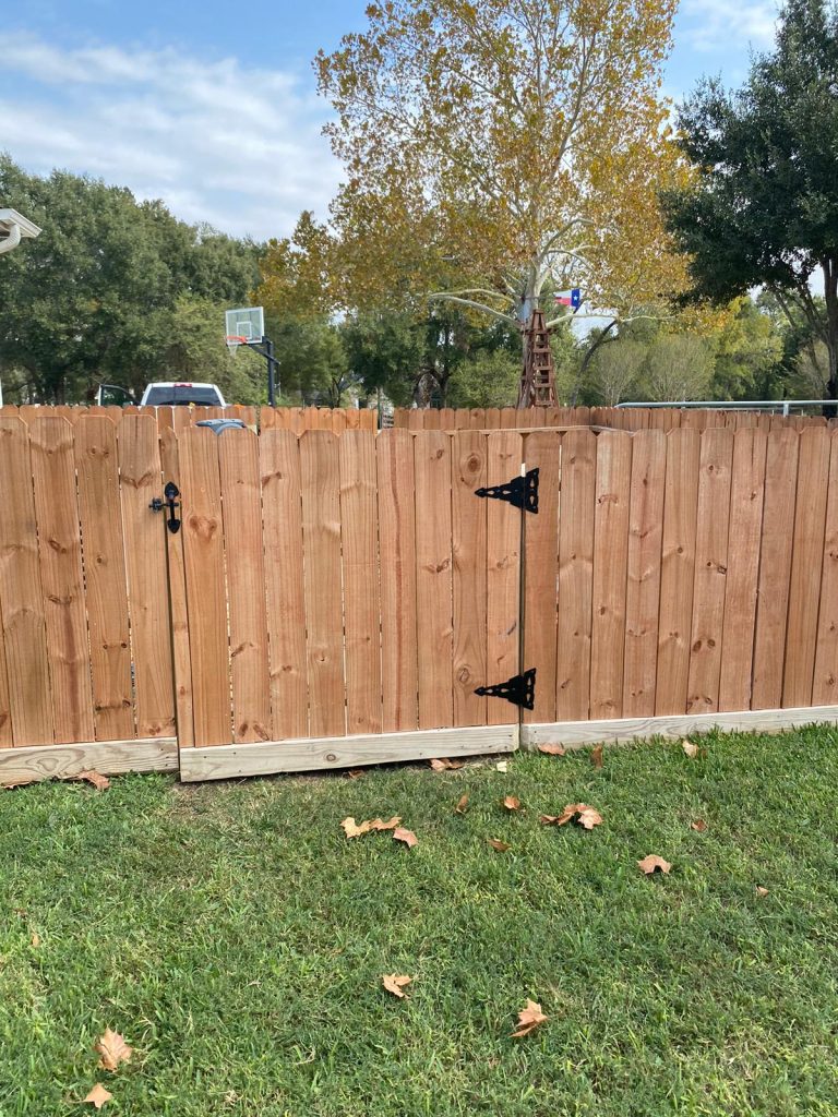 Building a Wooden Fence for Ron Roesler in Brookshire Texas